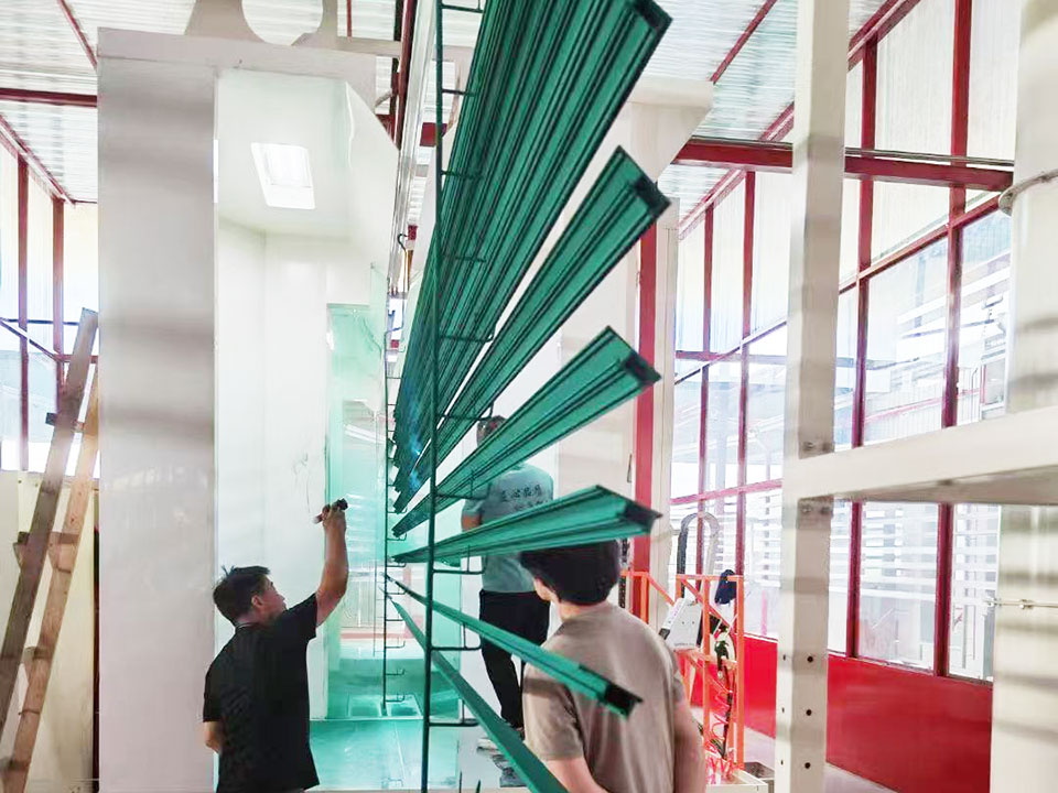 鋁合金噴涂設備